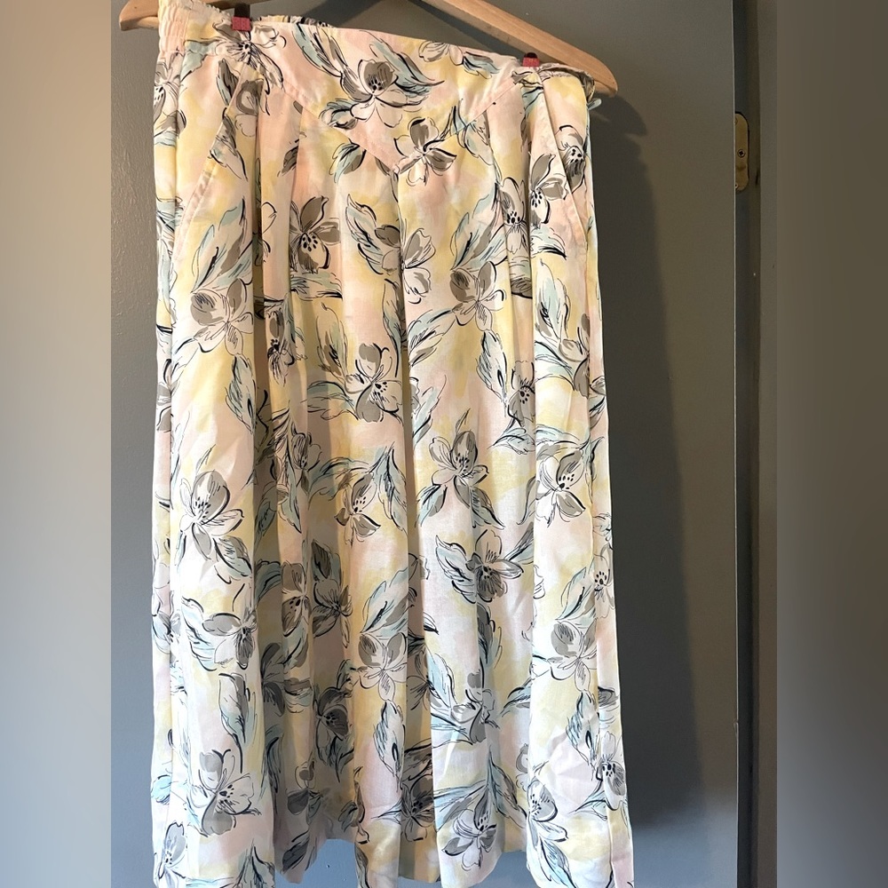 Pretty yellow floral vintage skirt